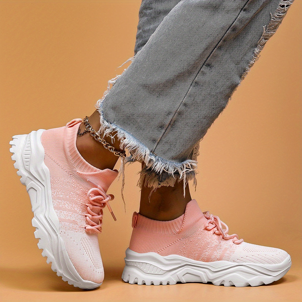 Low-Top Lace-Up Sneakers – Breathable & Comfortable Casual Shoes