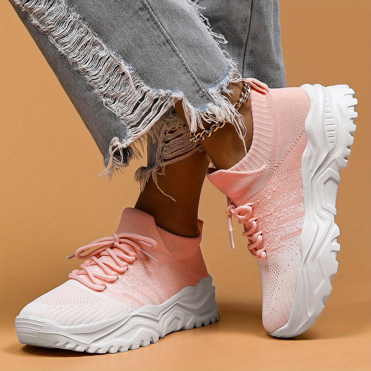 Low-Top Lace-Up Sneakers – Breathable & Comfortable Casual Shoes