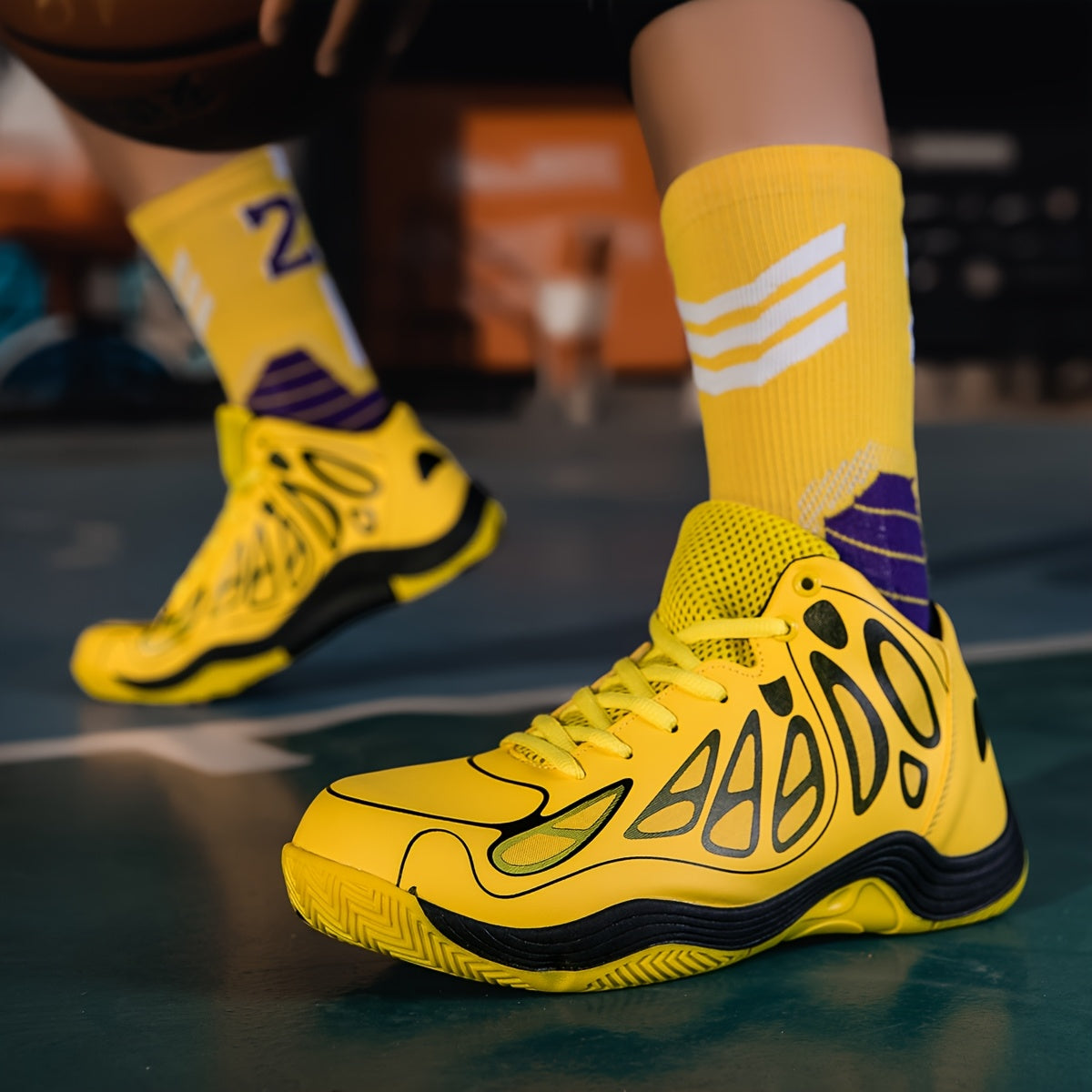 Men's Mid-Top Sneakers – Stylish & Comfortable for All-Season Wear