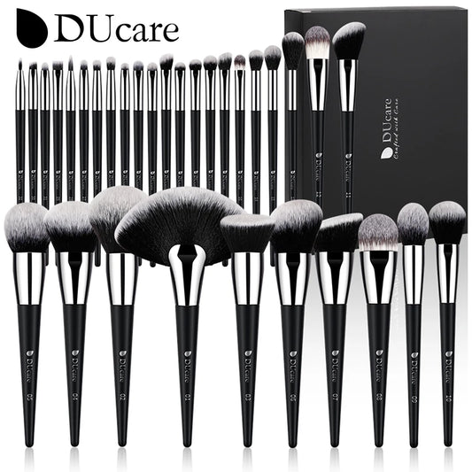 Professional Makeup Brush Set with Synthetic Bristles