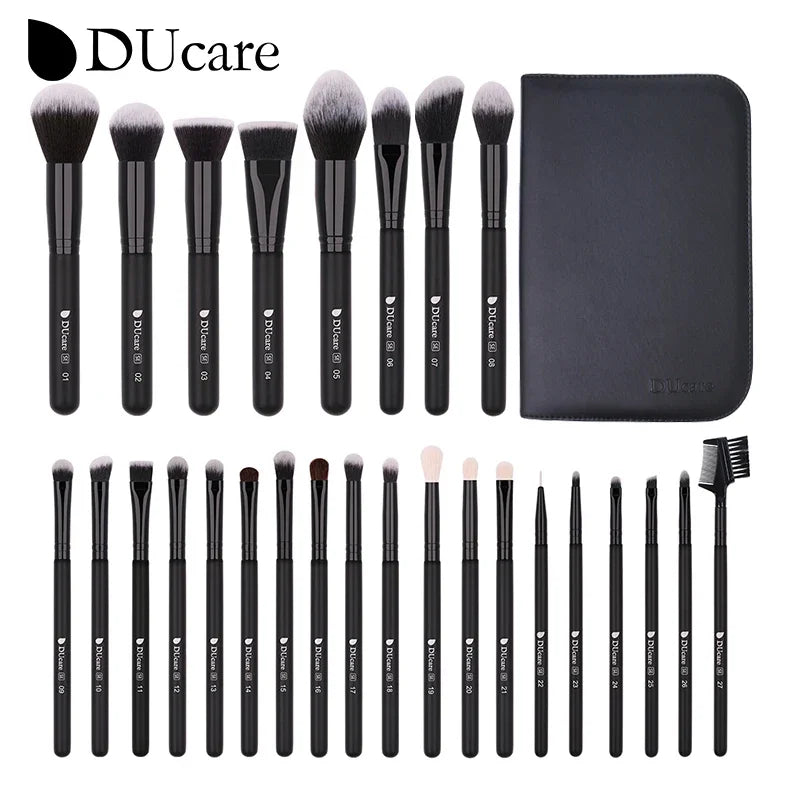 Professional Makeup Brush Set with Synthetic Bristles