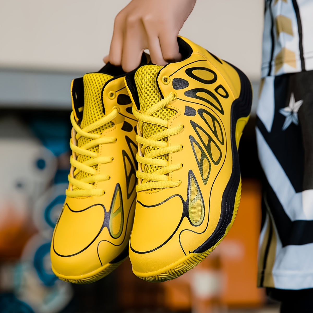 Men's Mid-Top Sneakers – Stylish & Comfortable for All-Season Wear